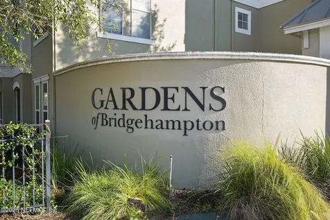 8290 Gate Parkway Jacksonville FL 32216
