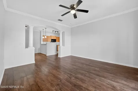 8290 Gate Parkway Jacksonville FL 32216