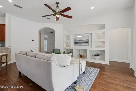 10008 Sifton Court Jacksonville FL 32246