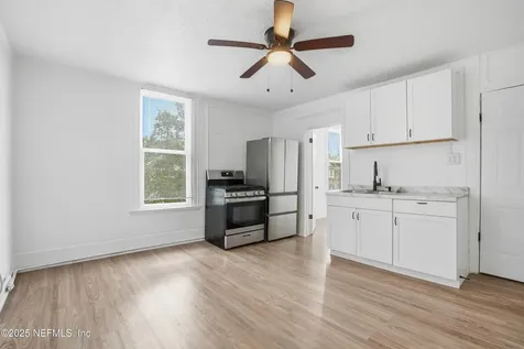135 E 17th Street Jacksonville FL 32206