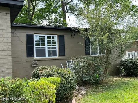 6442 Ballejo Court N Jacksonville FL 32210