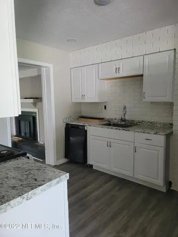 6442 Ballejo Court N Jacksonville FL 32210