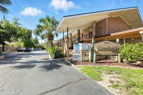 4836 Atlantic Boulevard Jacksonville FL 32207