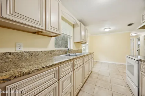12061 Pulaski Road Jacksonville FL 32218
