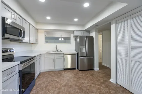 7265 Oakwood Drive Jacksonville FL 32211