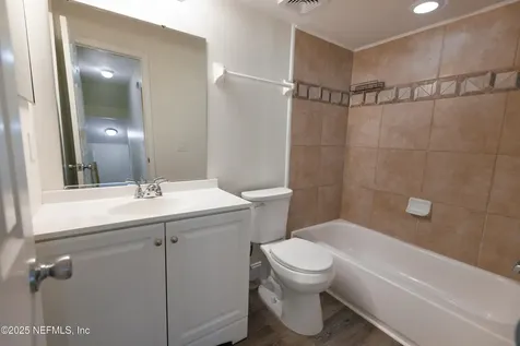 7265 Oakwood Drive Jacksonville FL 32211