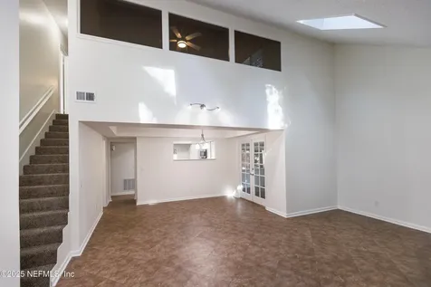 7265 Oakwood Drive Jacksonville FL 32211