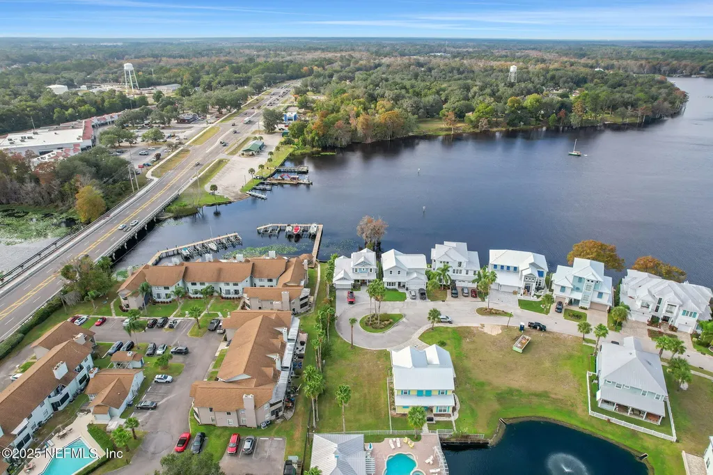 117 Yacht Club Point Green Cove Springs FL 32043