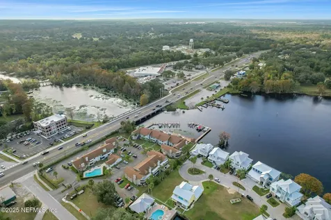 117 Yacht Club Point Green Cove Springs FL 32043