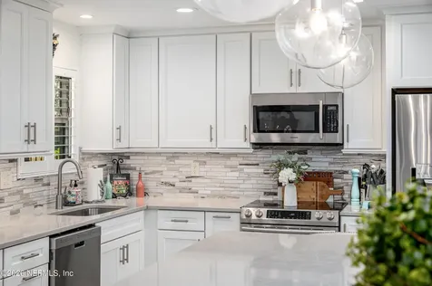 2280 Oak Forest Drive Jacksonville Beach FL 32250