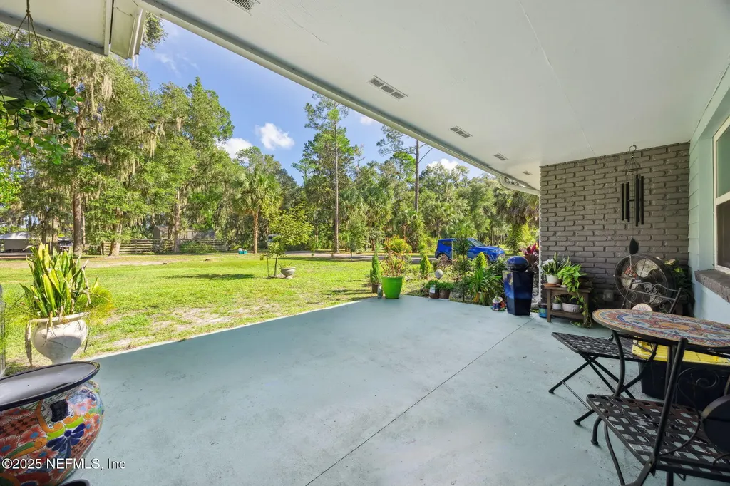 121 Herja Acre Lane Palatka FL 32177