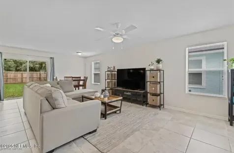 8213 Highfield Avenue Jacksonville FL 32216