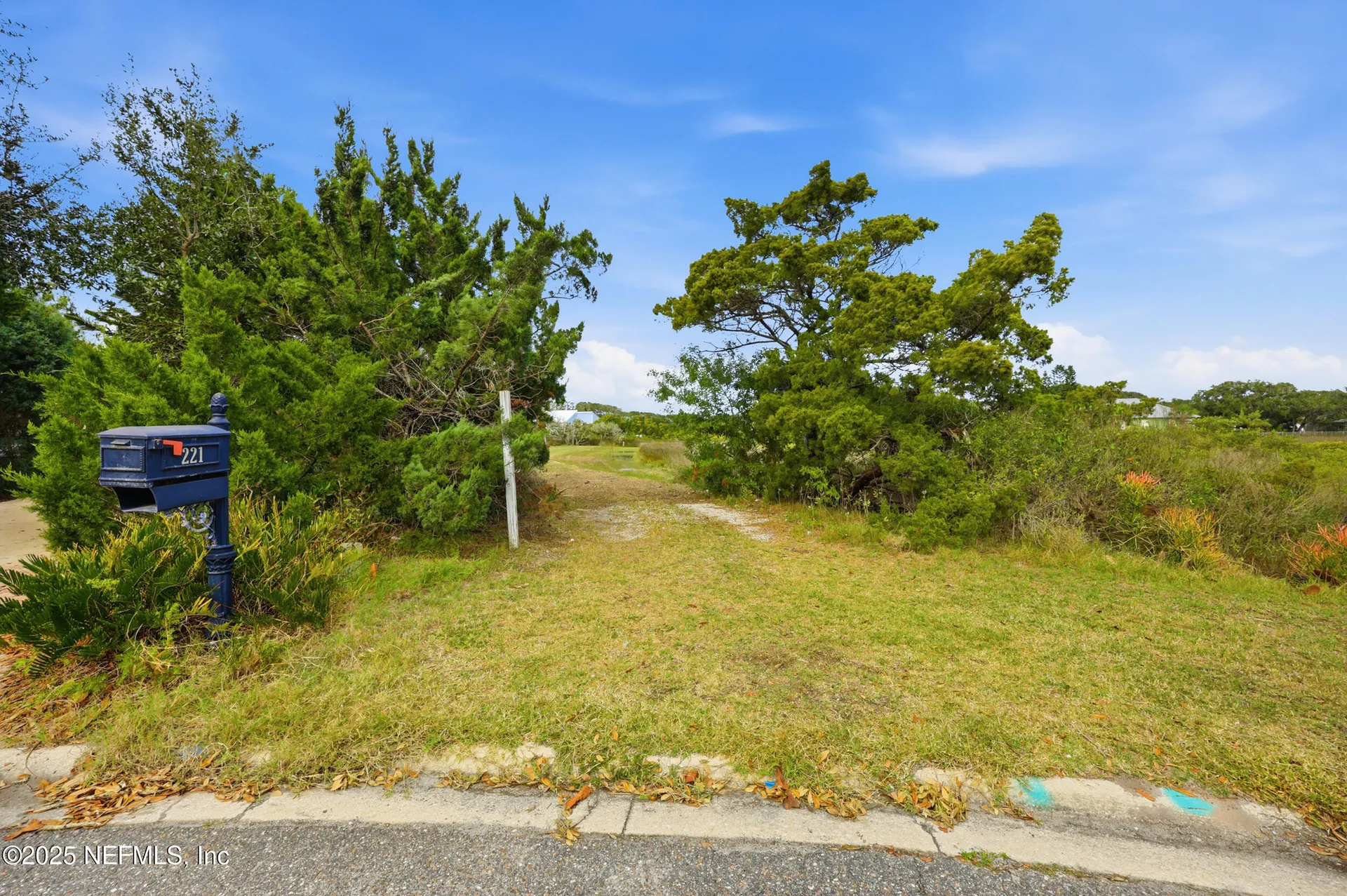 225 N La Crescenta Drive St. Augustine FL 32080