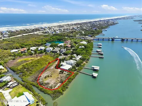 225 N La Crescenta Drive St. Augustine FL 32080