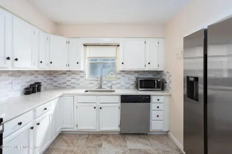 200 1st Avenue Welaka FL 32193