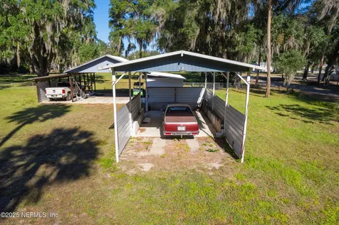 200 1st Avenue Welaka FL 32193