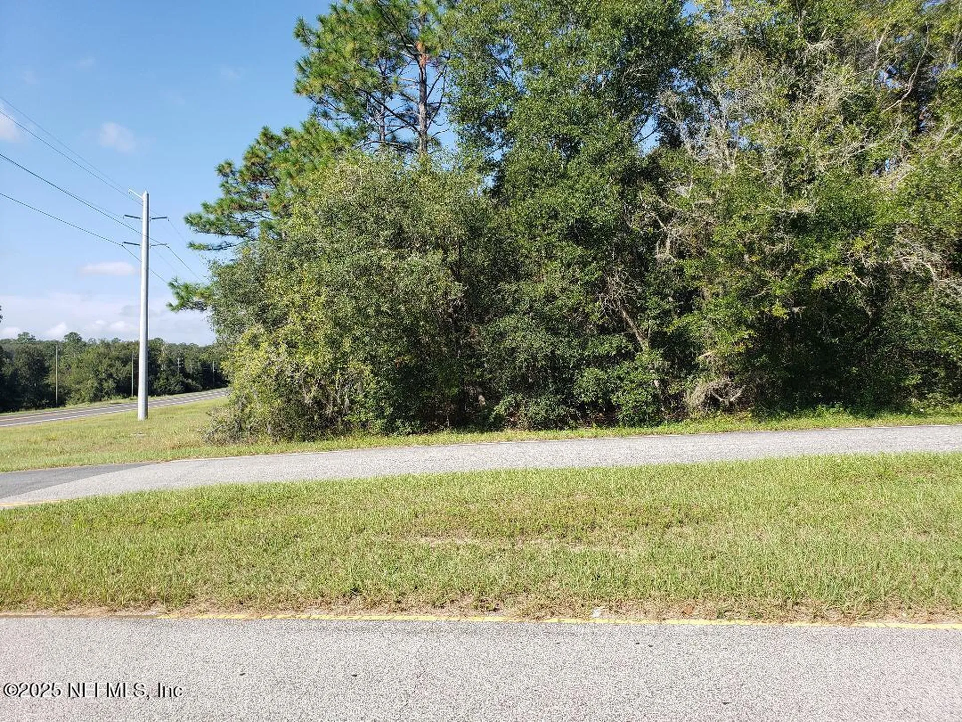 1538 State Road 20 Hawthorne FL 32640