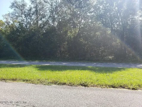 1538 State Road 20 Hawthorne FL 32640