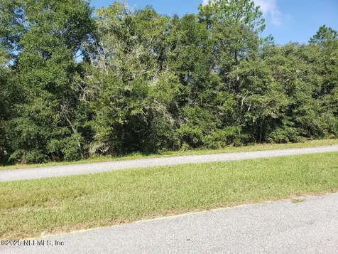 1538 State Road 20 Hawthorne FL 32640