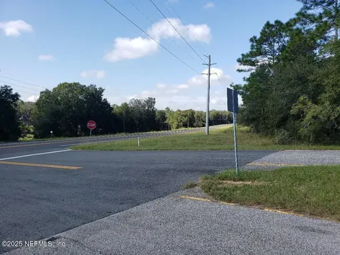1538 State Road 20 Hawthorne FL 32640