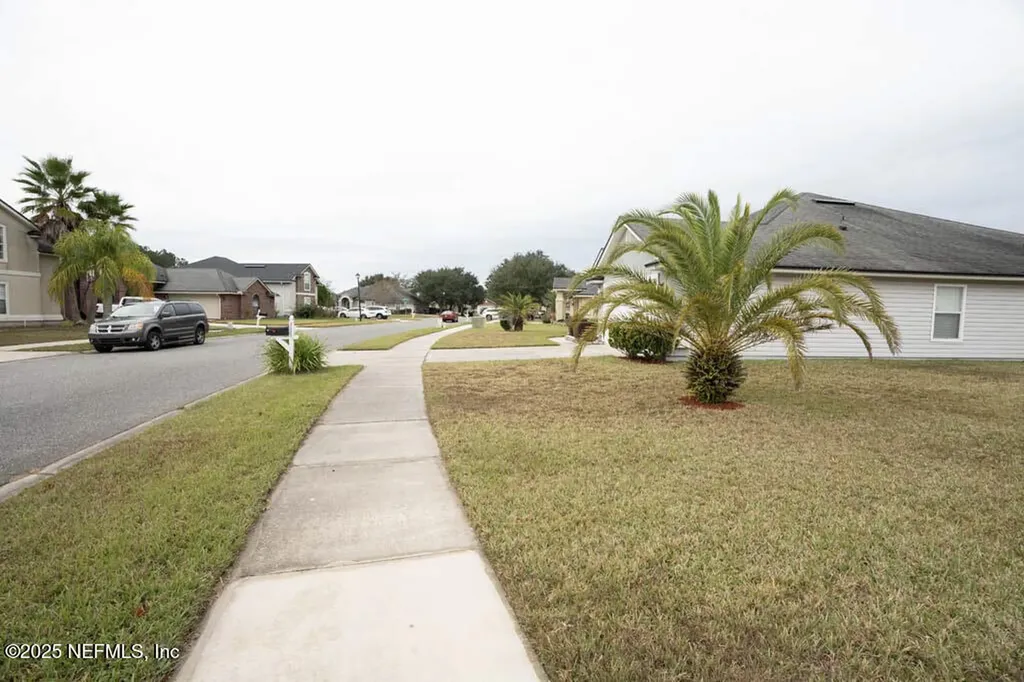9533 Adelaide Drive Jacksonville FL 32244