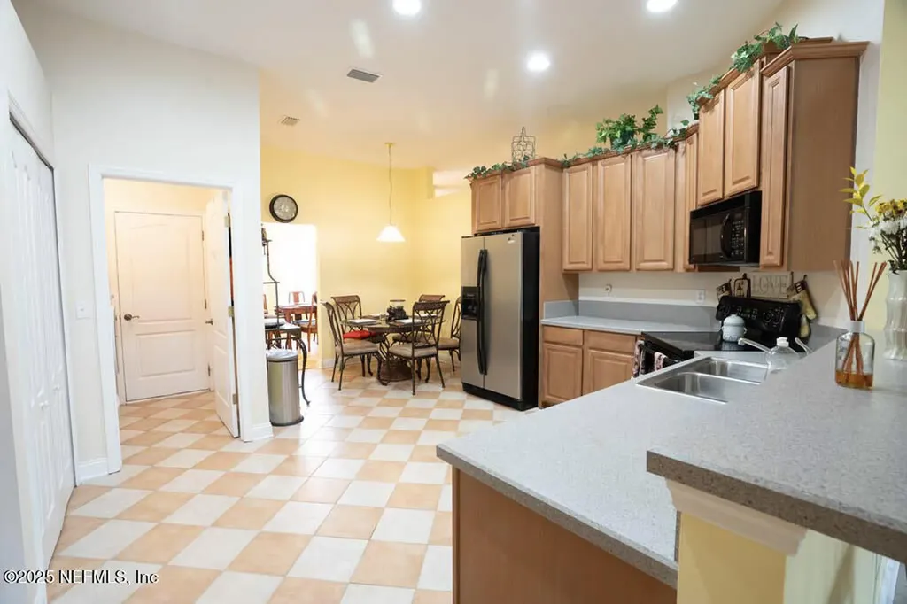 9533 Adelaide Drive Jacksonville FL 32244
