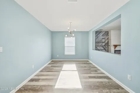 7525 Sunnydale Lane Jacksonville FL 32256