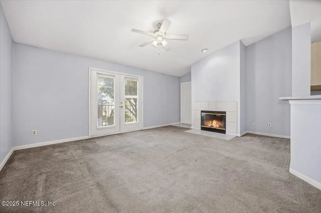 13715 Richmond Park Drive N Jacksonville FL 32224