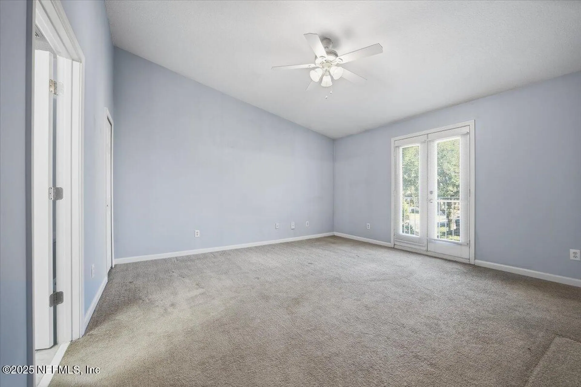13715 Richmond Park Drive N Jacksonville FL 32224