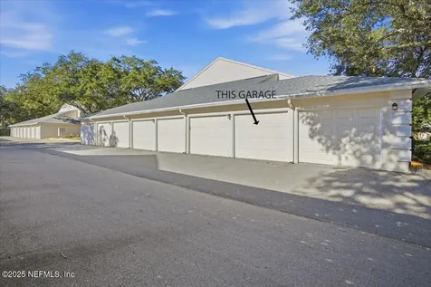 13715 Richmond Park Drive N Jacksonville FL 32224