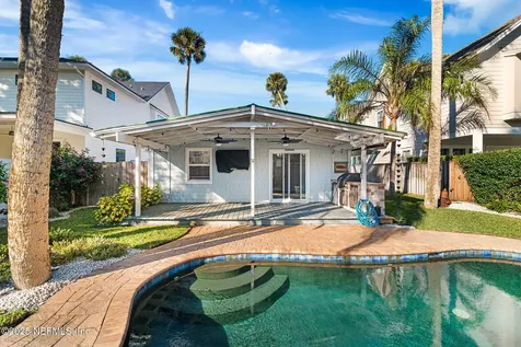 370 10th Street Atlantic Beach FL 32233