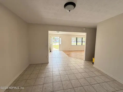 5445 Glorianne Drive Jacksonville FL 32207