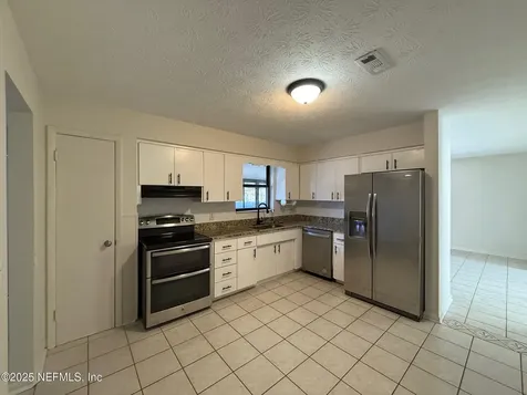 5445 Glorianne Drive Jacksonville FL 32207
