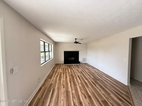 5445 Glorianne Drive Jacksonville FL 32207