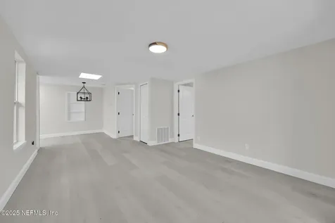 5807 Castellano Avenue Jacksonville FL 32208