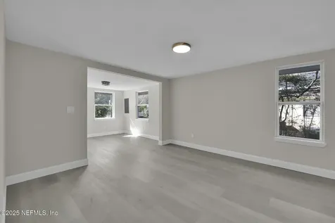 5807 Castellano Avenue Jacksonville FL 32208