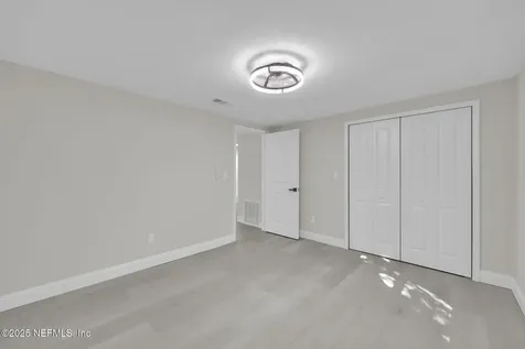 5807 Castellano Avenue Jacksonville FL 32208
