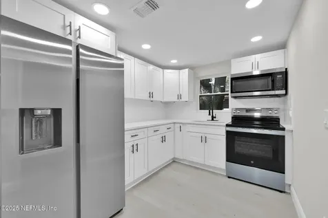5807 Castellano Avenue Jacksonville FL 32208