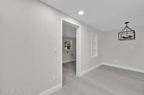 5807 Castellano Avenue Jacksonville FL 32208