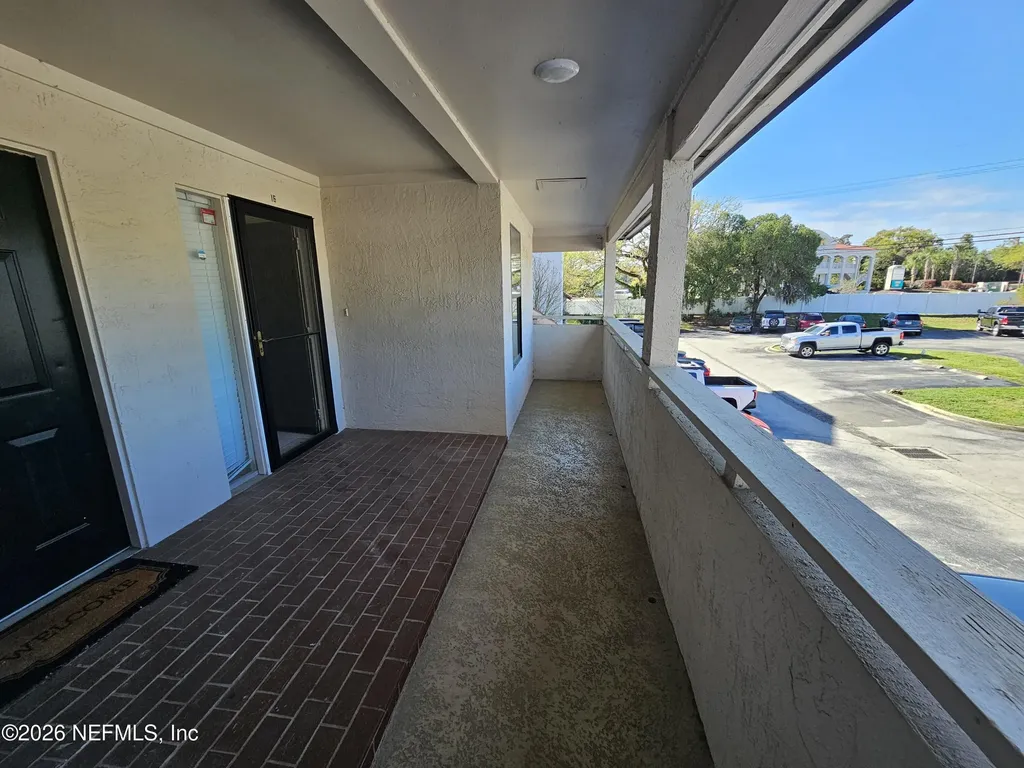 1307 River Hills Circle Jacksonville FL 32211