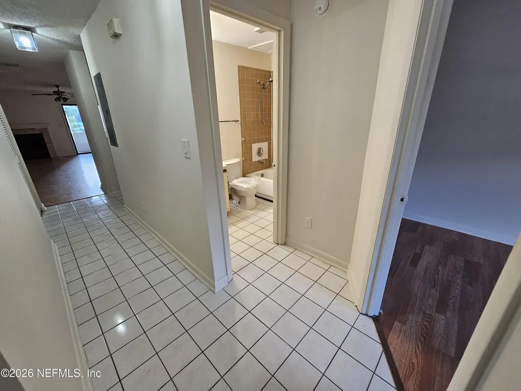 1307 River Hills Circle Jacksonville FL 32211