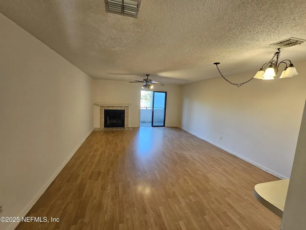 1307 River Hills Circle Jacksonville FL 32211