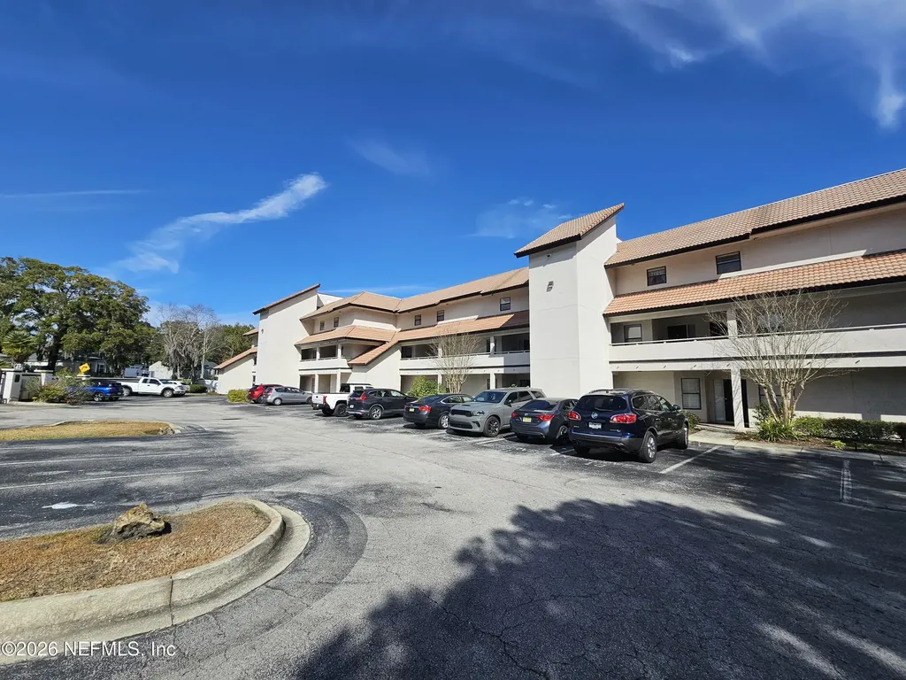 1307 River Hills Circle Jacksonville FL 32211