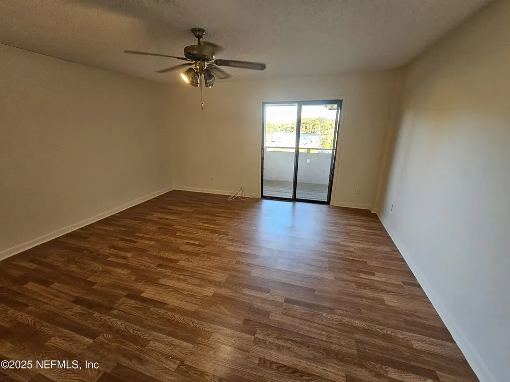 1307 River Hills Circle Jacksonville FL 32211