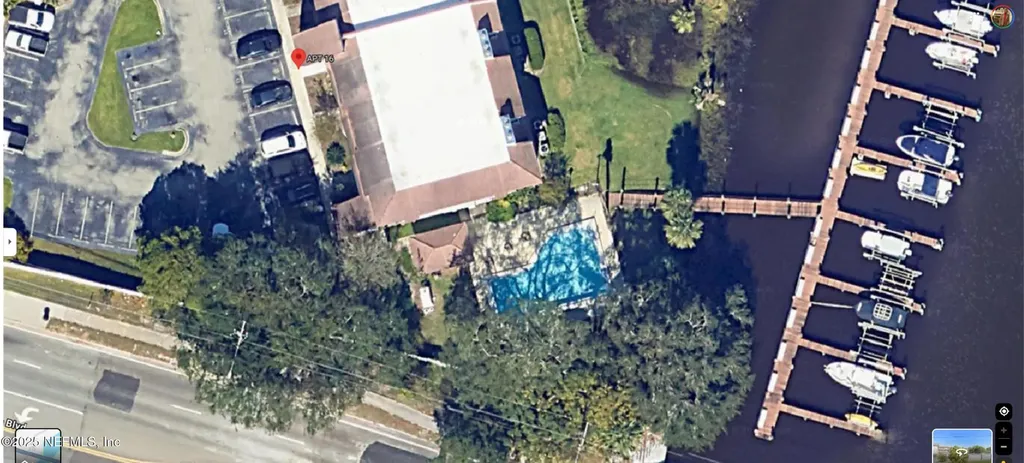 1307 River Hills Circle Jacksonville FL 32211
