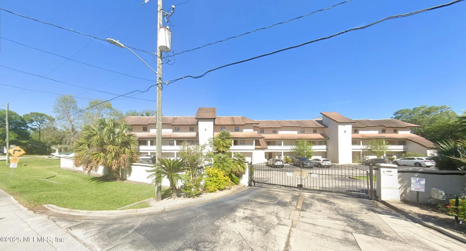1307 River Hills Circle Jacksonville FL 32211