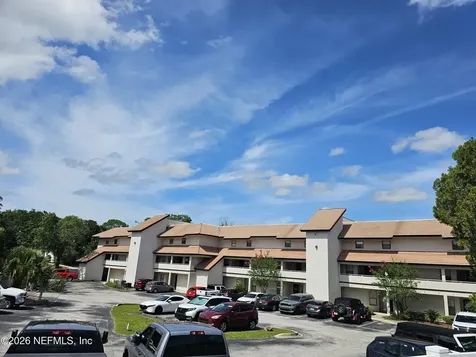1307 River Hills Circle Jacksonville FL 32211