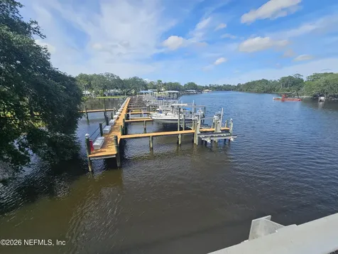 1307 River Hills Circle Jacksonville FL 32211