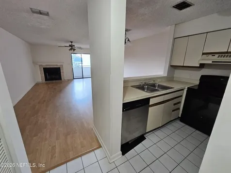 1307 River Hills Circle Jacksonville FL 32211