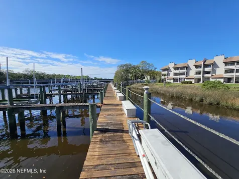 1307 River Hills Circle Jacksonville FL 32211